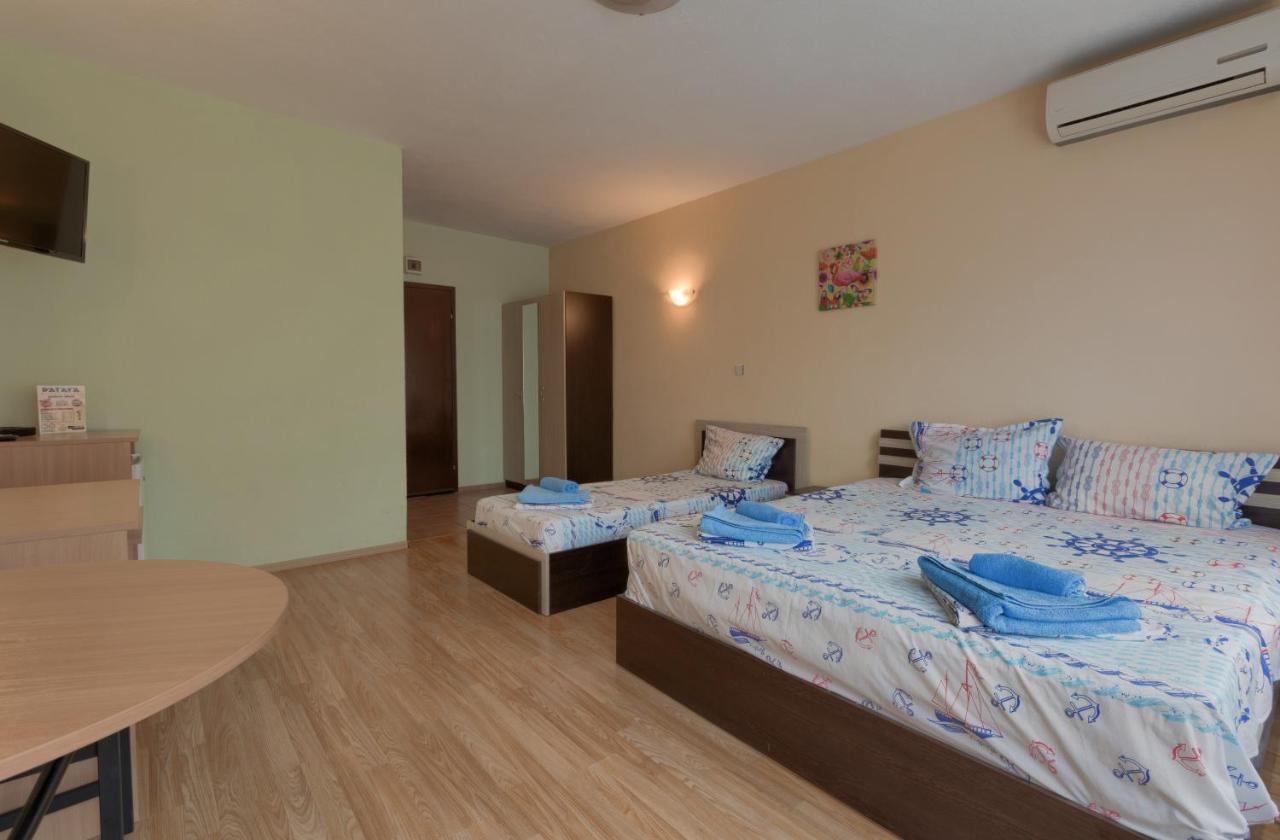 Kazlarov Guest House Китен Екстер'єр фото