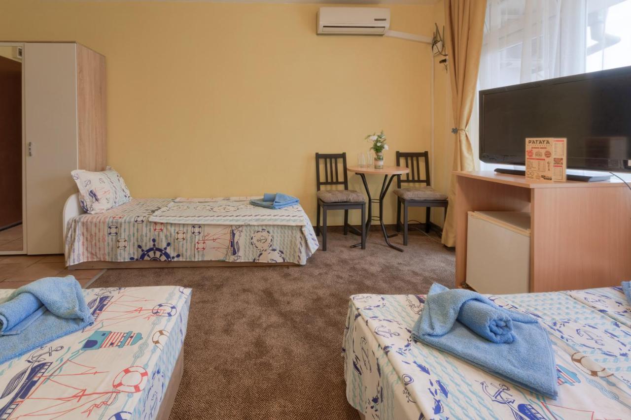 Kazlarov Guest House Китен Екстер'єр фото