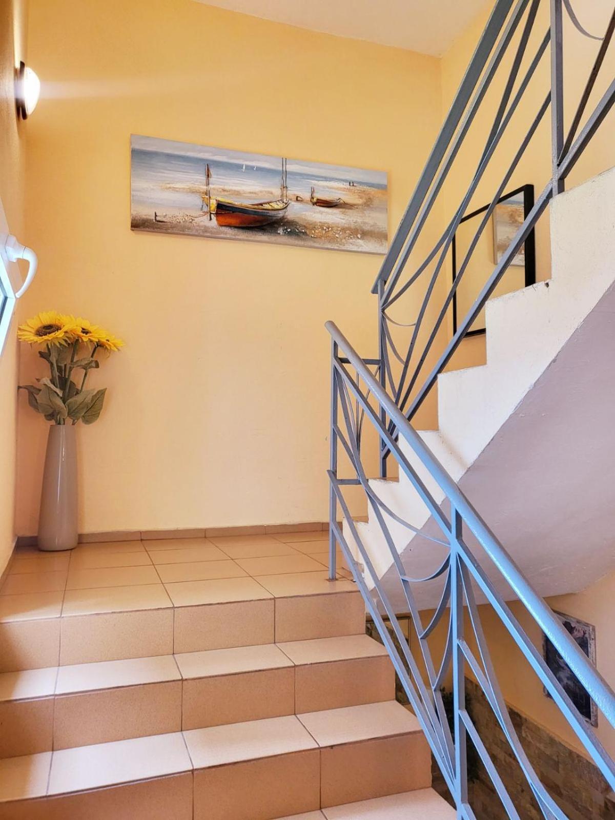 Kazlarov Guest House Китен Екстер'єр фото